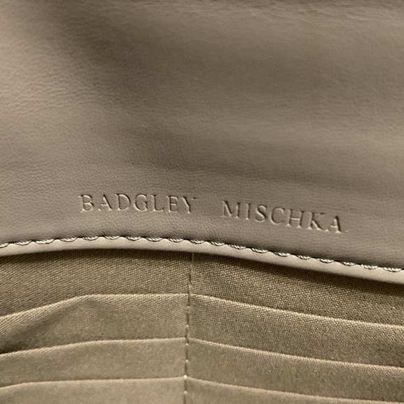 Badgley Mischka Quilted Crossbody Bag - Picture 11 of 12